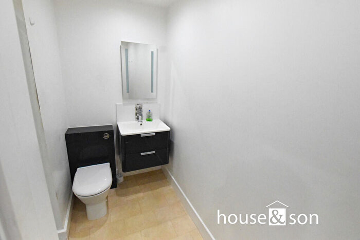 1 Bedroom Apartment For Sale In St Peters Road, Bournemouth, Dorset, BH1