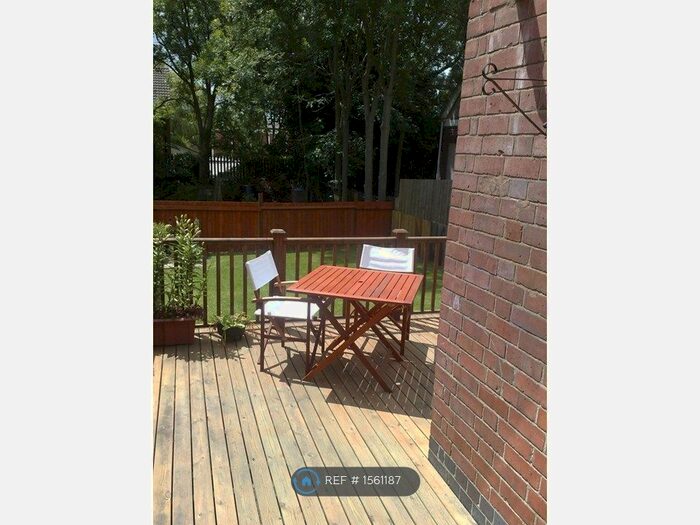 4 Bedroom Semi-Detached House To Rent In Leasowes Avenue, Coventry, CV3