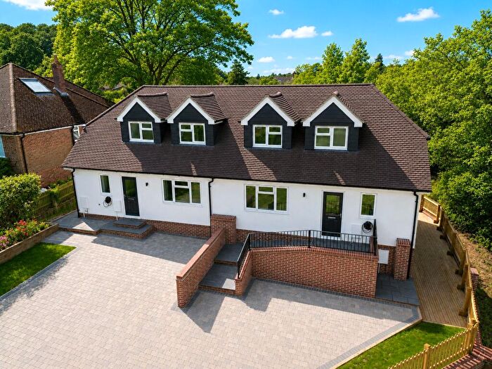 3 Bedroom Semi Detached House For Sale In Broomwood Way, Lower Bourne, Farnham, Surrey, GU10