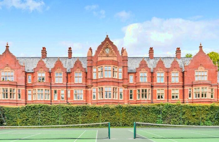 2 Bedroom Flat To Rent In Herrison House, Hawthorn Road, Charlton Down, Dorchester, Dorset, DT2