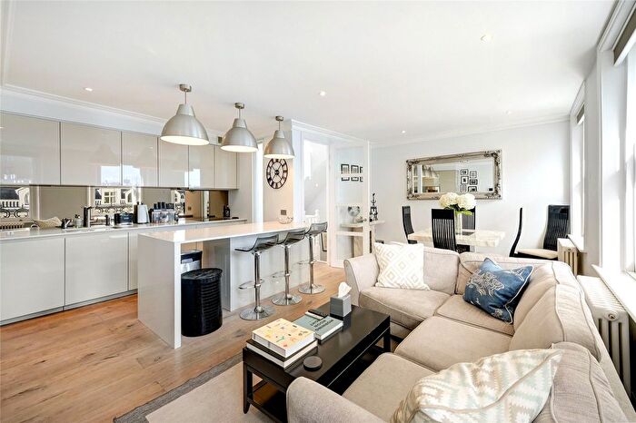 3 Bedroom Flat To Rent In Emperors Gate, London, SW7
