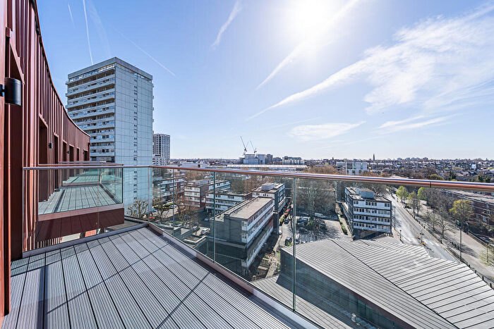 1 Bedroom Flat For Sale In Horizon, Plough Road, London, SW11