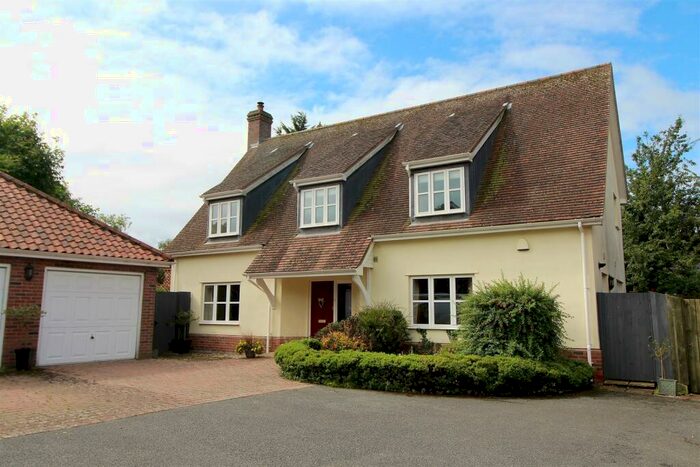 4 Bedroom Detached House For Sale In The Green, Beyton, Bury St. Edmunds, IP30