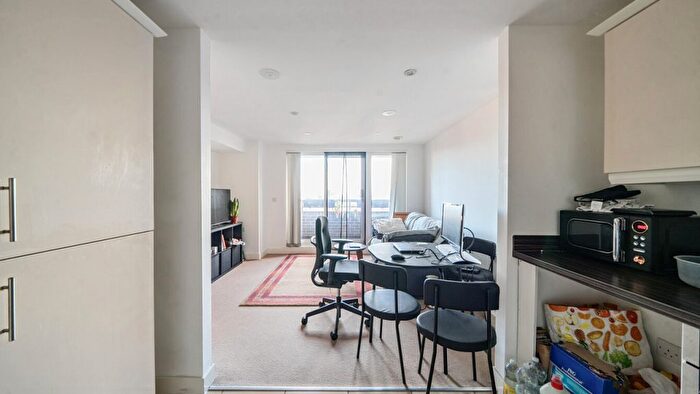 1 Bedroom Flat For Sale In Poppy Drive, London, EN3