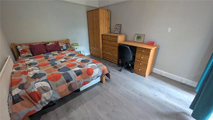 1 Bedroom Property To Rent In Coventry Road, Southampton, Hampshire, SO15