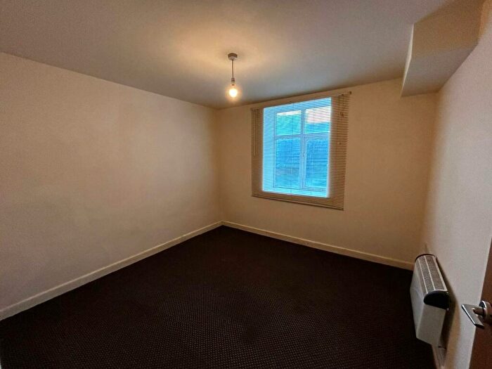 House To Rent In High Street, Stockport, SK1