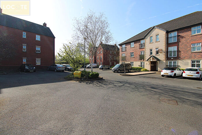 2 Bedroom Apartment For Sale In Bridgewater Court, Longford Road, M32