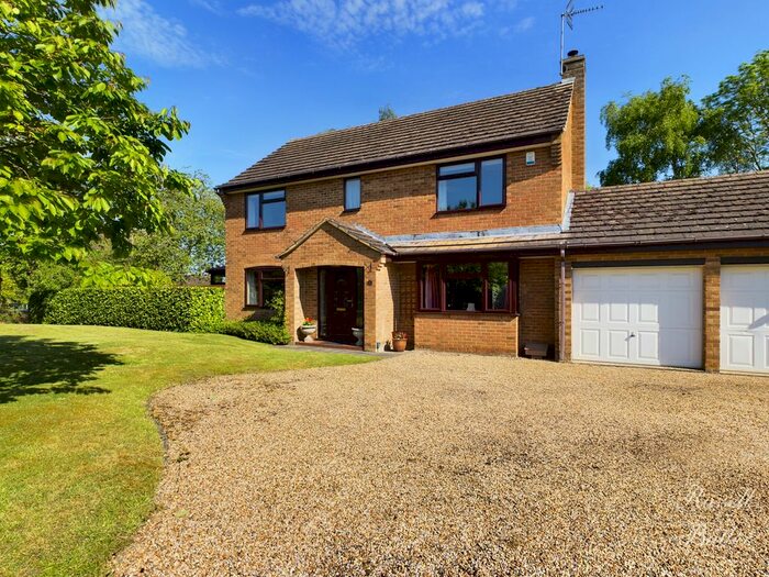 4 Bedroom Detached House For Sale In The Woodlands, Silverstone, Towcester, Northamptonshire, NN12