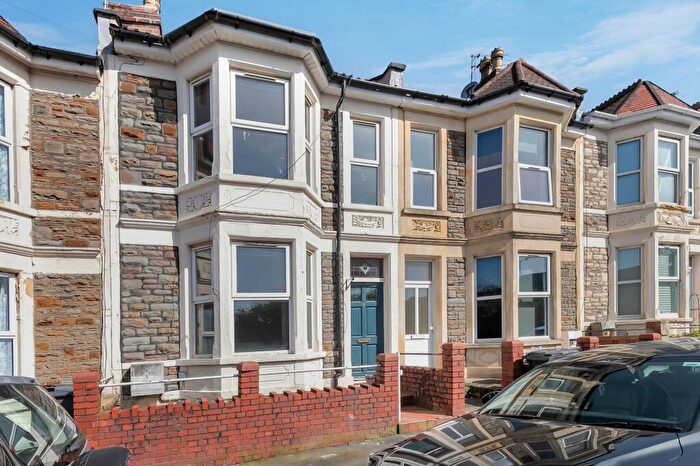 3 Bedroom Terraced House For Sale In Gerrish Avenue, Whitehall, BS5