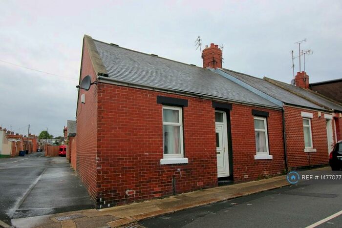 3 Bedroom End Of Terrace House To Rent In Brady Street, Sunderland, SR4