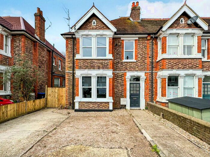 2 Bedroom Flat To Rent In Shakespeare Road, Worthing, BN11