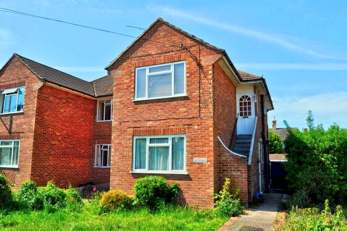 2 Bedroom Maisonette To Rent In Lock Road, Marlow, SL7