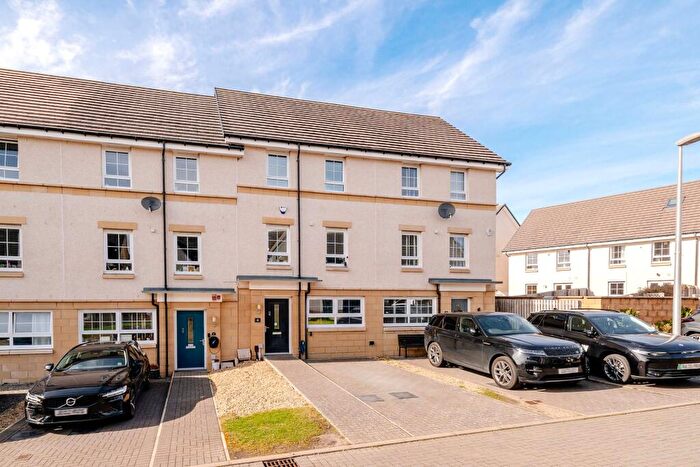 4 Bedroom Terraced House For Sale In Skerryvore Loan, Edinburgh, Midlothian, EH10