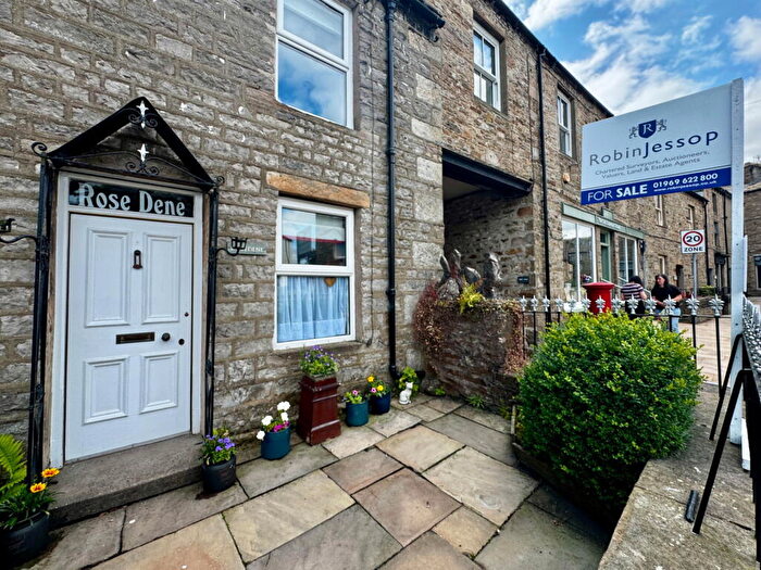 2 Bedroom Cottage For Sale In Rose Dene, Town Foot, Hawes, DL8