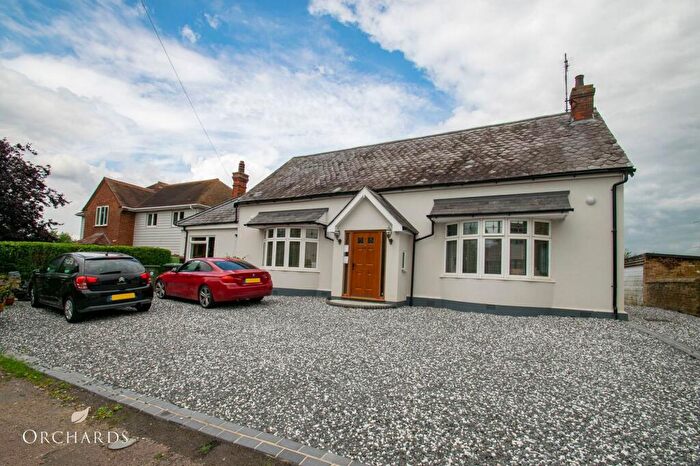 4 Bedroom Detached House For Sale In Greenfield Road, Pulloxhill, MK45