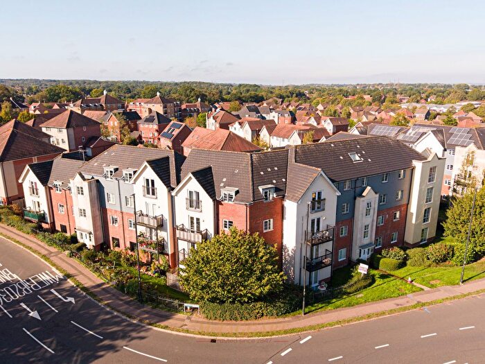 2 Bedroom Flat For Sale In Grayrigg Road, Maidenbower, RH10