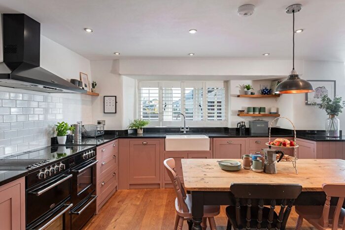 3 Bedroom Property For Sale In The Old Dairy, Stoke Fleming, Dartmouth, TQ6