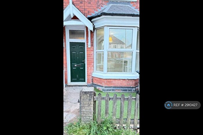 3 Bedroom Terraced House To Rent In Grove Road, Birmingham, B14
