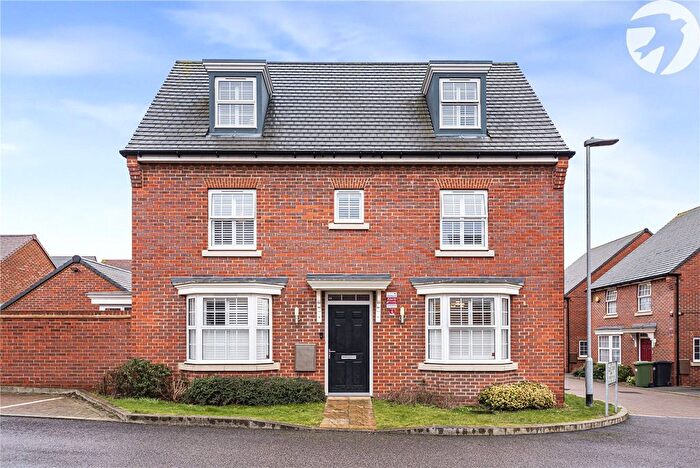 4 Bedroom Detached House For Sale In Giles Drive, Castle Hill, Ebbsfleet Valley, Swanscombe, DA10