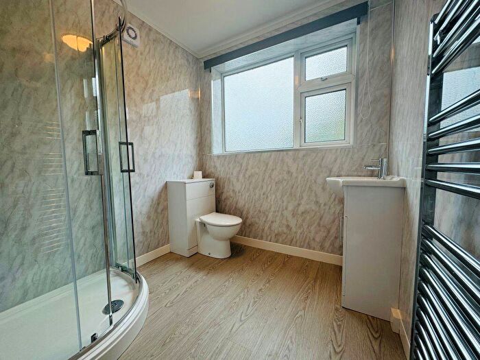 1 Bedroom Flat To Rent In Prestbury Road, Macclesfield, SK10