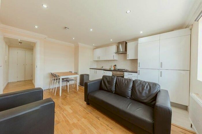 2 Bedroom Flat To Rent In Markfield Road, London, N15