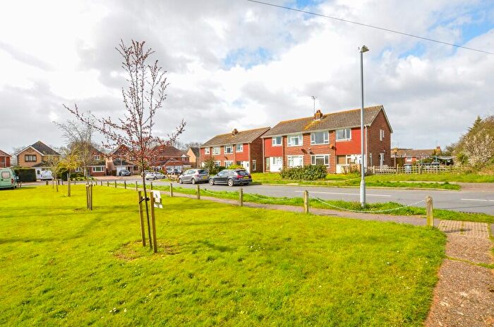 2 Bedroom Apartment For Sale In Aberdale Road, Polegate, East Sussex, BN26