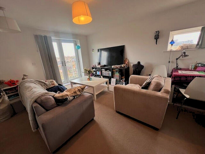 2 Bedroom Flat To Rent In Spinners House, Elmira Way, Salford, Lancashire, M5