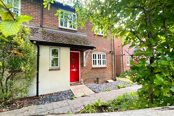 3 Bedroom Semi-Detached House For Sale In Guildford Road, Normandy, Guildford, Surrey, GU3