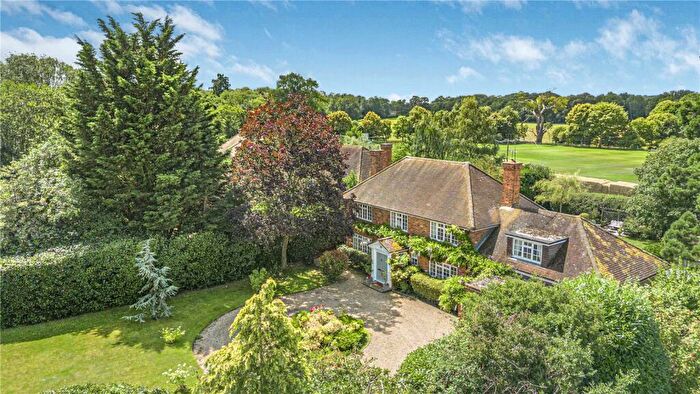 5 Bedroom Detached House For Sale In Innings Lane, White Waltham, Maidenhead, Berkshire, SL6