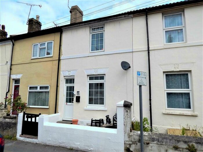 3 Bedroom Terraced House To Rent In Paget Street, Gillingham, ME7