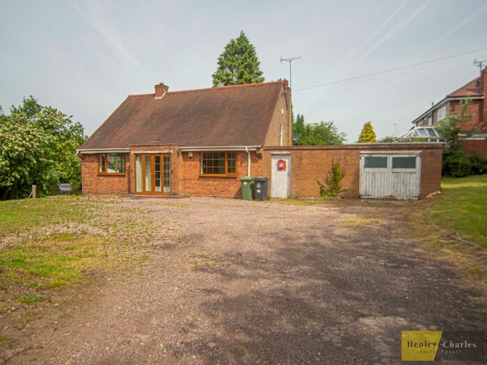 3 Bedroom Detached Bungalow To Rent In Longwood Road, Aldridge, Walsall, WS9