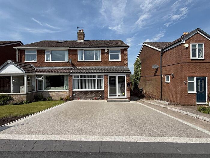 3 Bedroom Semi-Detached House For Sale In Carrbrook Crescent, Carrbrook, Stalybridge, SK15