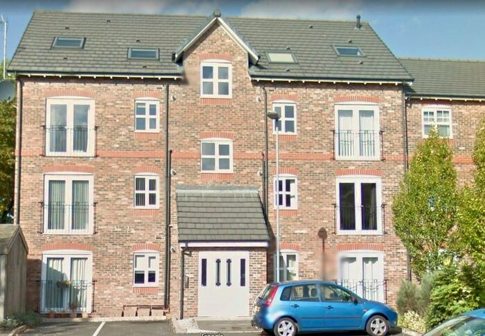 2 Bedroom Flat To Rent In Barton Street, Farnworth, Bolton, BL4