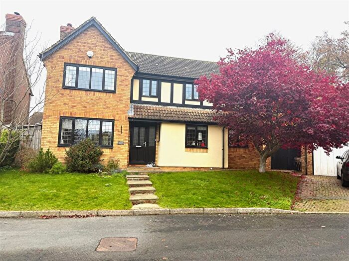 5 Bedroom Detached House To Rent In Aspen Walk, Heathfield, TN21