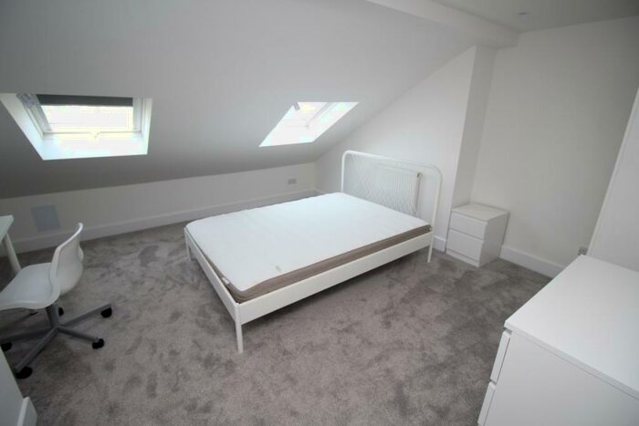 1 Bedroom Property To Rent In Fawcett Road, Southsea, Hampshire, PO4