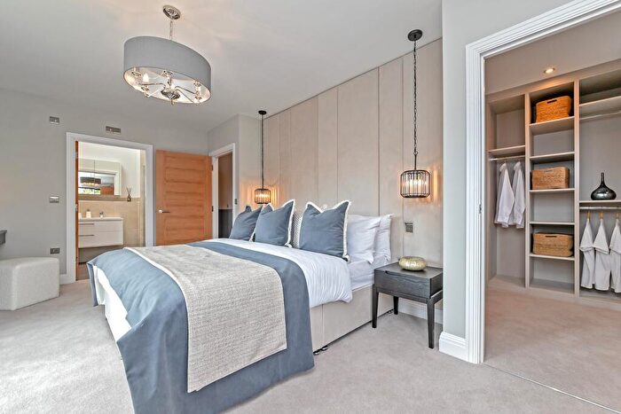 5 Bedroom Detached House For Sale In Greensands Place, Clophill Road, Maulden, Bedfordshire, MK45
