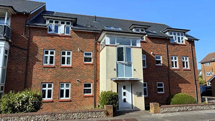 2 Bedroom Flat For Sale In Seaside, Eastbourne, BN22