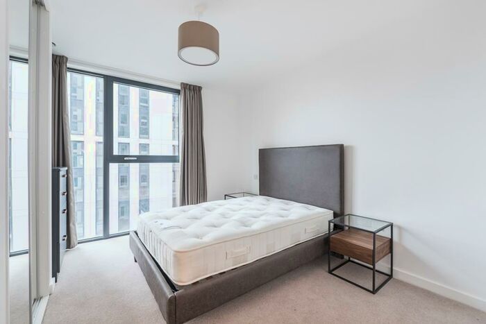 2 Bedroom Flat To Rent In The Well House, Sutton, SM1