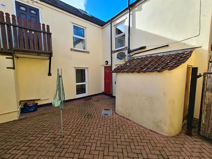 1 Bedroom Flat To Rent In South Road, Midsomer Norton, Radstock, BA3