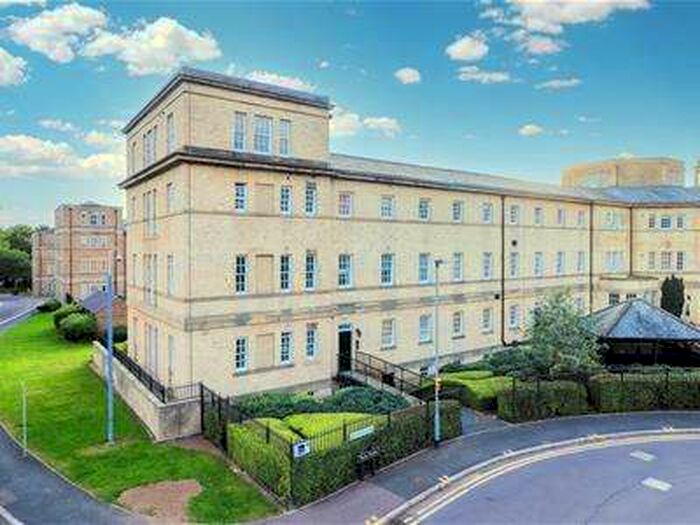 2 Bedroom House For Sale In Parklands Manor, Tuke Grove, Wakefield, WF1