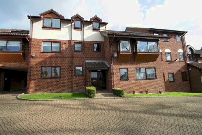 1 Bedroom Apartment To Rent In Eversley Park Road, Winchmore Hill, N21