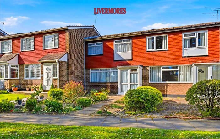 3 Bedroom Terraced House For Sale In Mount Pleasant Walk, Bexley, DA5