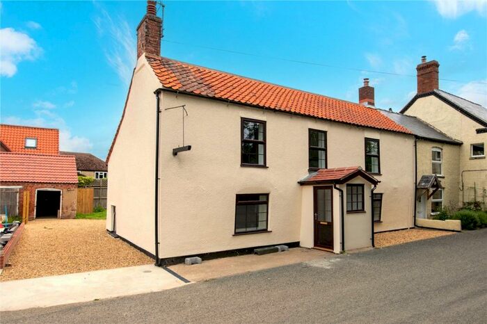 3 Bedroom Semi-Detached House For Sale In Siltside, Gosberton Risegate, Spalding, Lincolnshire, PE11