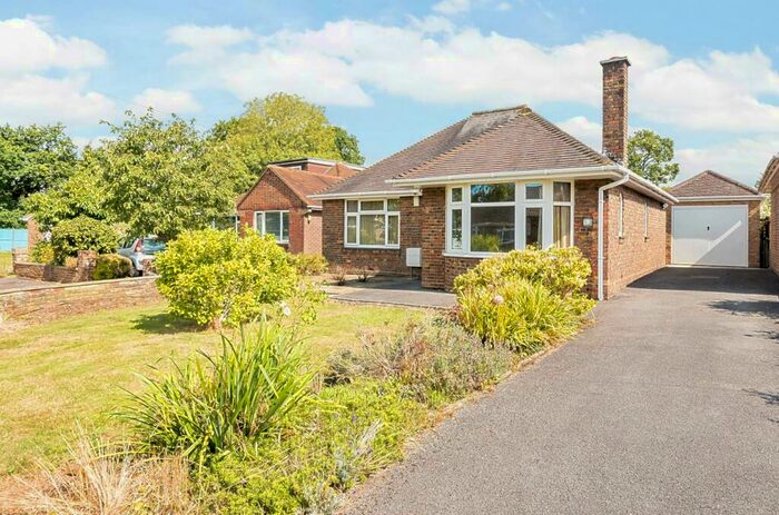 2 Bedroom Detached Bungalow To Rent In Clausentum Close, Peverells Wood, Chandlers Ford, SO53