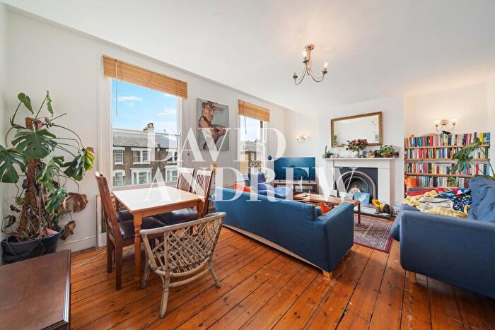 3 Bedroom Flat To Rent In Florence Road, N4