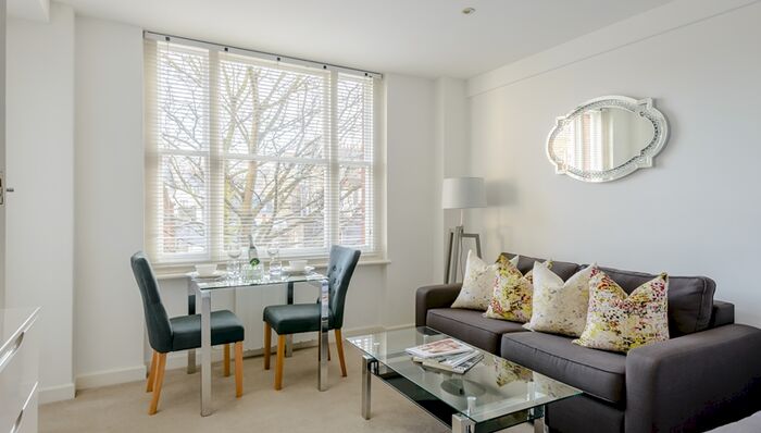 Studio To Rent In Hill Street, London, W1J