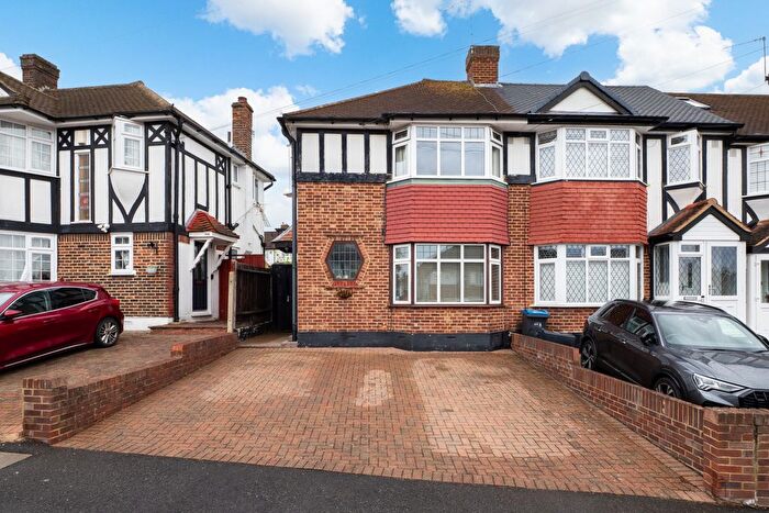 3 Bedroom End Of Terrace House For Sale In Lynmouth Avenue, Morden, SM4