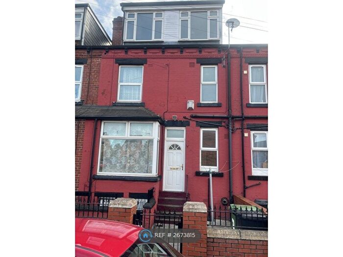 3 Bedroom Terraced House To Rent In St. Hildas Avenue, Leeds, LS9