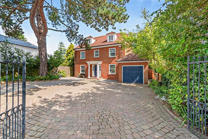 5 Bedroom Detached House For Sale In Ashford Road, Bearsted, Maidstone, ME14