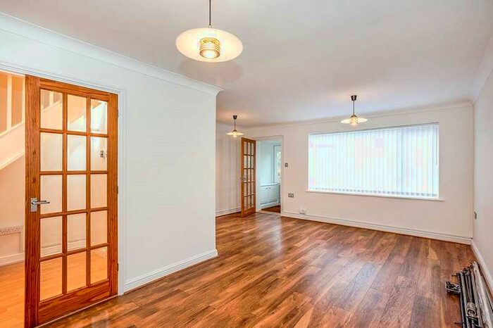 3 Bedroom Leisure Facility Commercial To Rent In Field Way, Denmead, Waterlooville, Hampshire, PO7